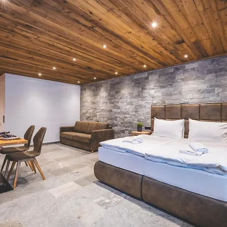 Alpine Essence - Luxury In Zell Am Center Apartment