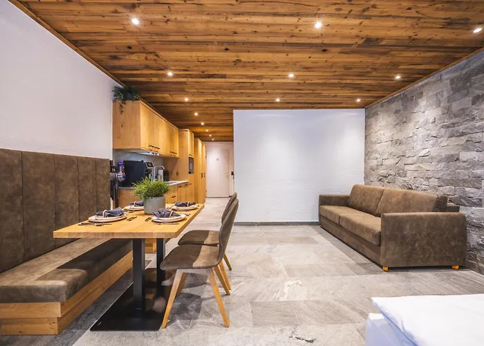 Alpine Essence - Luxury In Zell Am Center Apartment